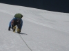 Cedric im Vorstieg auf 6600m, 200 Meter über ihm der Eisgrat